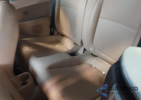 2013 Volkswagen Beetle 2.5L z USA, uszkodzony, nr VIN 3VW5P7ATXDM825773